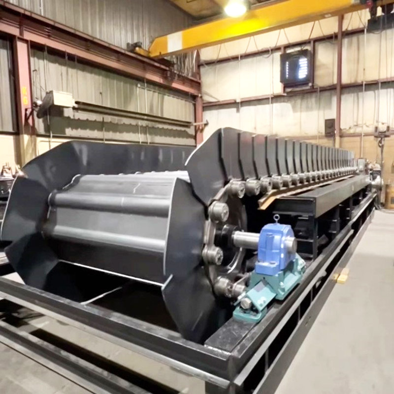 Apron conveyors / Apron Feeders
